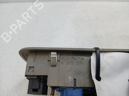 Used Left front window switch Left front window switch RENAULT CLIO III (BR0/1, CR0/1) [2005-2014] 35886453 35886453