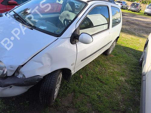 Brugte RENAULT TWINGO I (C06_) 1.2 (C066, C068) (58 hp) 4403421