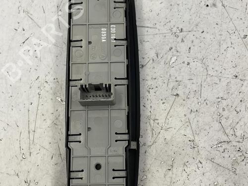 Used Right rear window switch Right rear window switch RENAULT LAGUNA III (BT0/1) 1.5 dCi (BT00, BT0A, BT0T, BT1J) (110 hp) 22828203 22828203