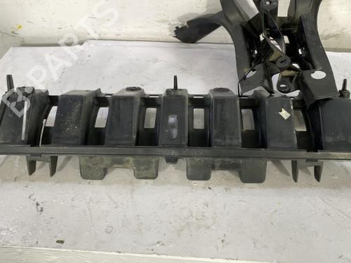 Used Rear bumper bracket Rear bumper bracket PEUGEOT 3008 I MPV (0U_) 1.6 HDi (112 hp) 22837399 22837399