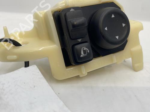 Used Mirror switch Mirror switch NISSAN X-TRAIL III (T32_, T32R, T32RR) 1.6 dCi (T32) (130 hp) 32747201 32747201