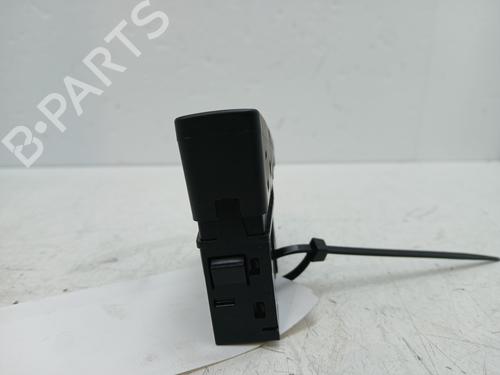 Used Warning switch Warning switch SUZUKI SX4 S-Cross (JY) 1.6 DDiS AllGrip (AKK 416D) (120 hp) 30497387 30497387