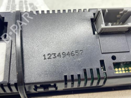 Used Climate control Climate control BMW X1 (E84) sDrive 18 d (143 hp) 33613419 33613419