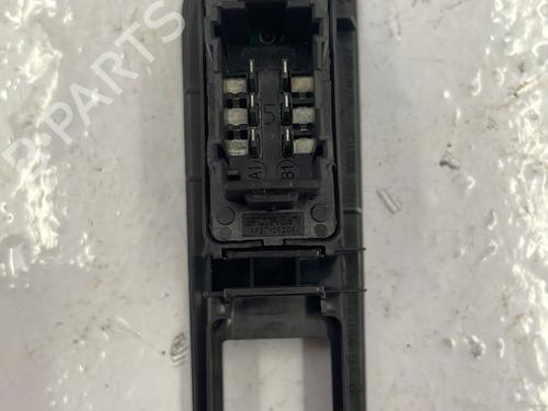 Used Left front window switch Left front window switch CITROËN C-ELYSEE (DD_) 1.6 BlueHDi 100 (99 hp) 22844245 22844245