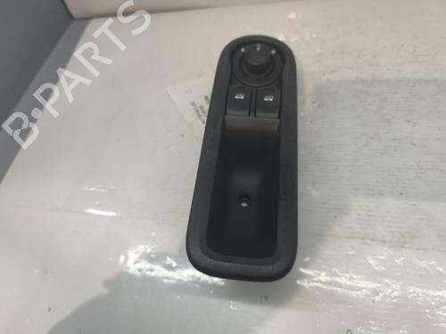 Used Left front window switch RENAULT TWINGO II (CN0_) 1.5 dCi 90 (86 hp) 30647600