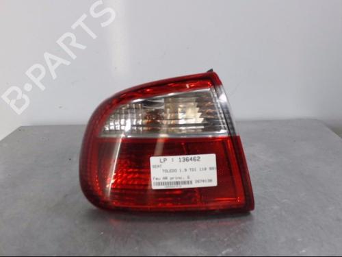 Used Left taillight SEAT TOLEDO II (1M2) 1.9 TDI (110 hp) 22813406