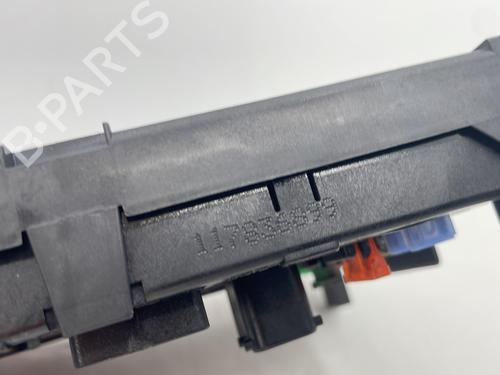 fuse-box-peugeot-307-3ac-2000-2001-2002-2003-2004-2005-2006-2007-2008-2009-2010-2011-2012-31880281 main image