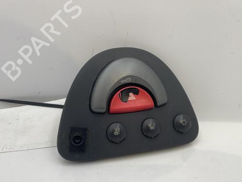Warnblinkschalter für SMART CABRIO (450) 0.6 (S1OLA1, 450.441, 450.442, 450.443) (55 hp) 32186689