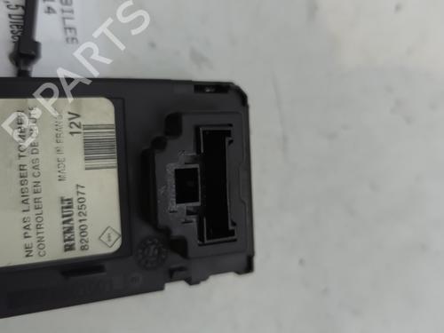 Card reader RENAULT SCÉNIC II (JM0/1_) 1.5 dCi (JM1E, JM16) | BP28178553E4 