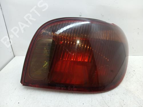 Højre baglygte TOYOTA YARIS (_P1_) 1.4 D-4D (NLP10_, NLP10R) (75 hp) 29540921