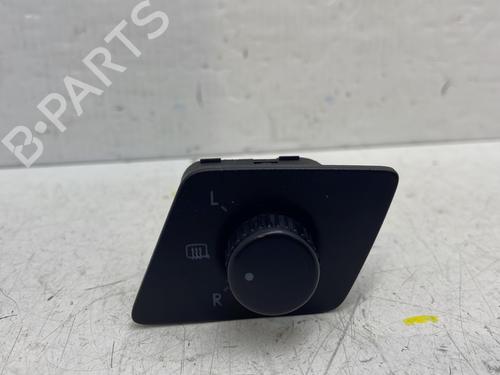 Comando retrovisori VW POLO IV (9N_, 9A_) 1.4 TDI (70 hp) 31084313