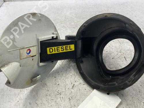 Fuel flap PEUGEOT 208 I (CA_, CC_) 1.6 BlueHDi 100 | BP22833860C131