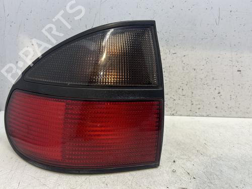 Used Left taillight Left taillight RENAULT LAGUNA I (B56_, 556_) 1.8 (B56Z) (94 hp) 22815710 22815710