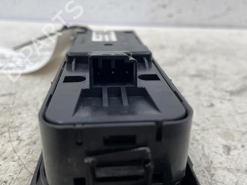 Used Switch Switch LAND ROVER RANGE ROVER EVOQUE (L538) 2.2 D 4x4 (150 hp) 23830114 23830114