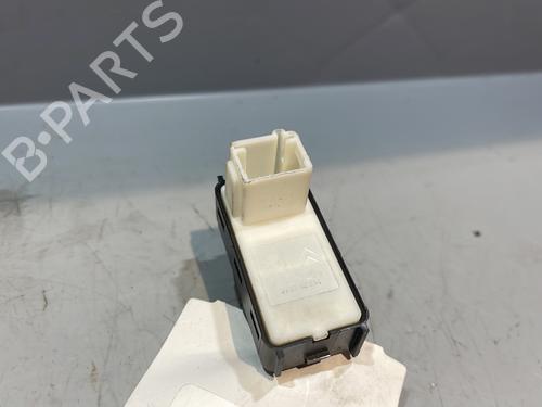 Right rear window switch PEUGEOT 2008 II (UD_, US_, UY_, UJ_, UR_, UC_) e-2008 (UKZKXZ) | BP28973635I28 