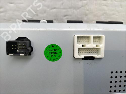 display-monitor-bmw-5-e60-2001-2002-2003-2004-2005-2006-2007-2008-2009-2010-32103373 main image