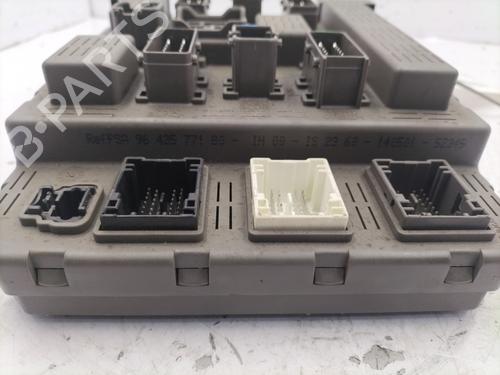Fuse box PEUGEOT 607 (9D, 9U) 2.2 HDi | BP22841659E1 