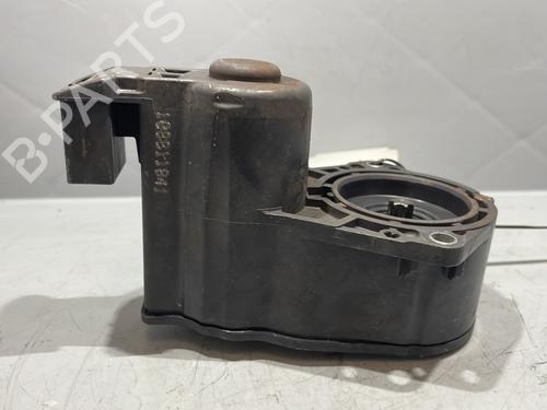 Used Electric handbrake PEUGEOT 308 II (LB_, LP_, LW_, LH_, L3_) 2.0 BlueHDi 150 (150 hp) 28384446