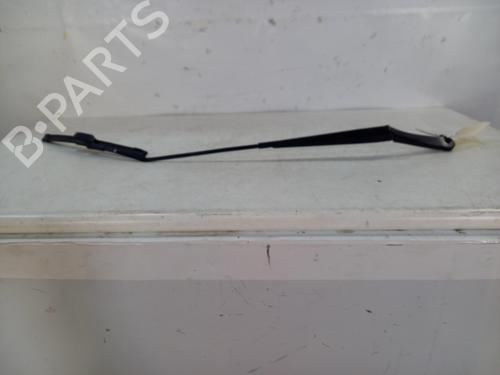 Used Front windshield wiper arm FORD FIESTA VII (HJ, HF) 1.1 Ti-VCT (75 hp) 29377186