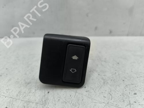 Used Right front window switch Right front window switch CITROËN ZX (N2) 1.9 D (68 hp) 35936927 35936927