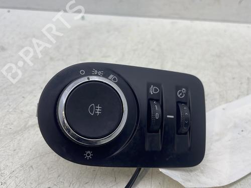 Used Headlight switch Headlight switch OPEL CORSA D (S07) 1.3 CDTI (L08, L68) (75 hp) 31143757 31143757