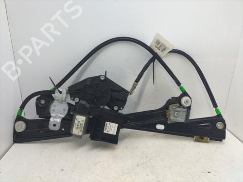 Rudehejsemekanisme Højre foran VW GOLF V (1K1) 1.4 16V (75 hp) 30591746