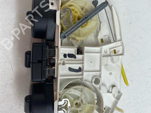 Used Climate control Climate control 37070642 37070642