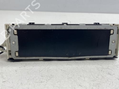 Używane Monitor / Wyświetlacz PEUGEOT 308 I (4A_, 4C_) 1.6 HDi (90 hp) 30848380