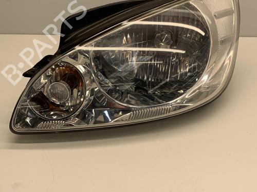 Used Left headlight Left headlight HYUNDAI GETZ (TB) 1.5 CRDi GLS (110 hp) 22852653 22852653
