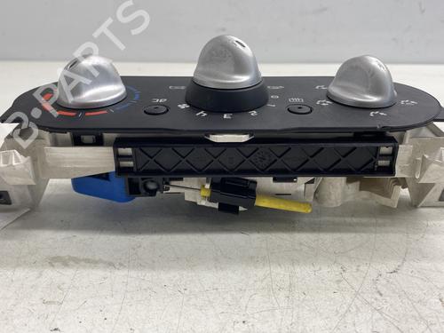 Climate control RENAULT TWINGO II (CN0_) 1.2 16V (CN0K, CN0V, CN0A) | BP24979663I5
