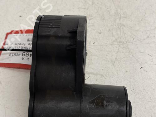 electric-handbrake-citroen-c4-picasso-ii-2013-26452191 main image