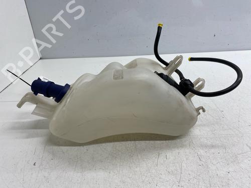 Used Windscreen washer tank Windscreen washer tank 37662913 37662913