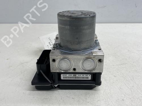 Used ABS pump BMW X1 (E84) sDrive 16 d (116 hp) 24130799