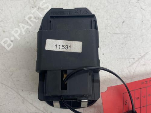 Left front window switch PEUGEOT 206+ (2L_, 2M_) 1.1 | BP39663065I27 - Image 2