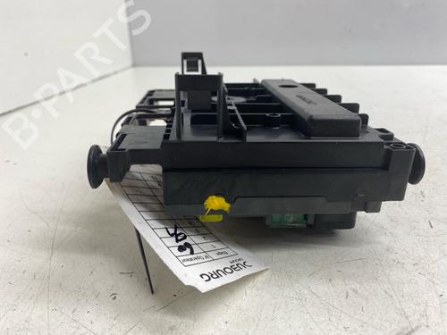 Used Fuse box Fuse box 37090357 37090357