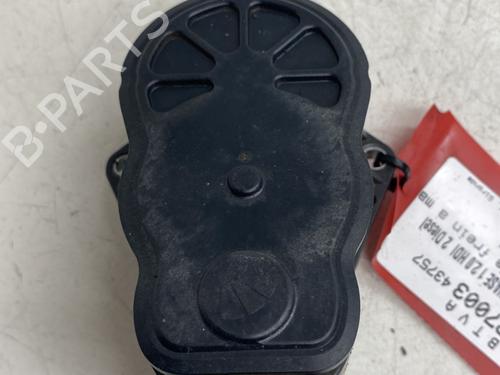 Electric handbrake PEUGEOT 3008 II SUV (MC_, MR_, MJ_, M4_) 2.0 BlueHDi 180 | BP29299280E5 