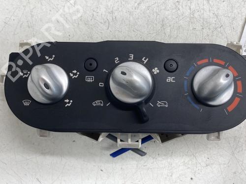 Climate control RENAULT TWINGO II (CN0_) 1.2 16V (CN0K, CN0V, CN0A) | BP24979663I5