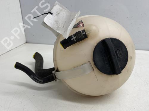 Used Expansion tank Expansion tank 26274235 26274235