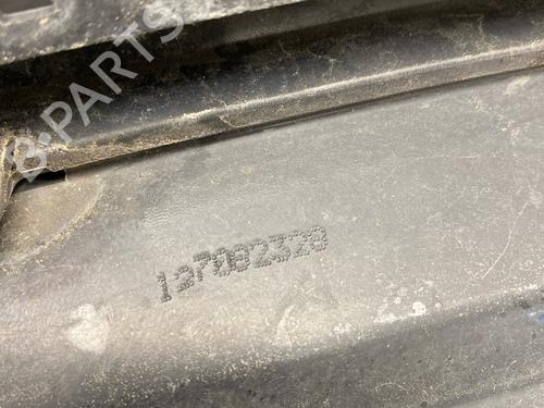 Used Grille Grille 37663077 37663077