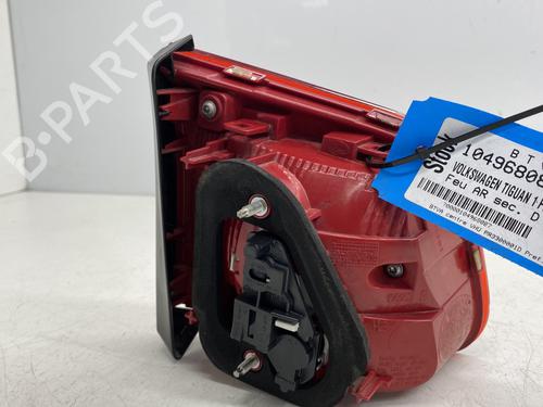 right-tailgate-light-vw-tiguan-5n_-2007-2008-2009-2010-2011-2012-2013-2014-2015-2016-2017-2018-25472730 main image