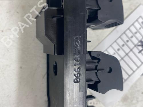 Used Left front window switch Left front window switch TOYOTA YARIS (_P21_, _PA1_, _PH1_) 1.5 Hybrid (MXPH10, MXPH11) (116 hp) 39662954 39662954