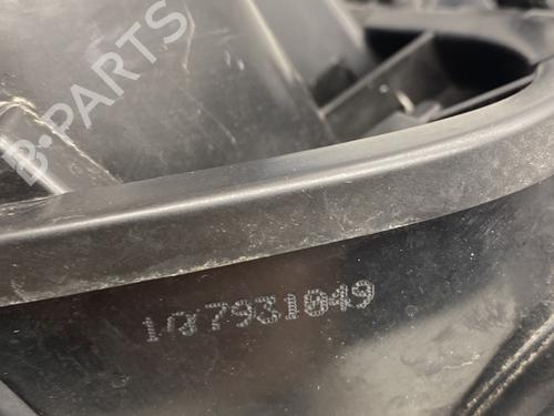 Right taillight PEUGEOT 208 I (CA_, CC_) 1.2 THP 110 | BP27271569C35 