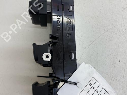 Left front window switch KIA STONIC (YB) 1.0 T-GDi Eco-Dynamics+ | BP35924560I27 - Image 4