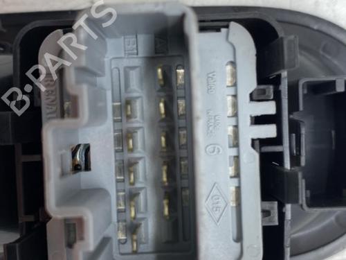 Used Switch Switch RENAULT TWINGO II (CN0_) 1.2 16V (CN04, CN0B) (75 hp) 22862955 22862955