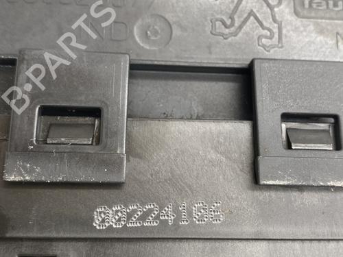 Used Display monitor Display monitor PEUGEOT 308 SW I (4E_, 4H_) 1.6 HDi (109 hp) 23831145 23831145