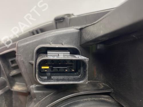 Used Right headlight Right headlight PEUGEOT 308 II (LB_, LP_, LW_, LH_, L3_) 1.6 HDi 100 (99 hp) 39970047 39970047