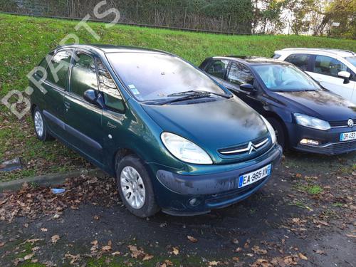Left headlight CITROËN XSARA PICASSO (N68) 2.0 HDi | BP22849184C28 