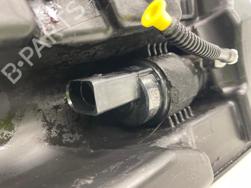windscreen-washer-tank-audi-a4-b9-8w2-8wc-2015-39970123 main image