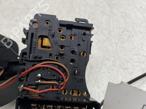 Used Switch RENAULT TWINGO II (CN0_) 1.2 16V (CN0K, CN0V, CN0A) (76 hp) 30572298