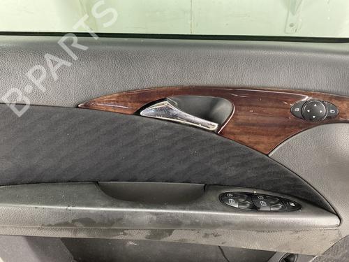 Left front door MERCEDES-BENZ E-CLASS (W211) E 220 CDI (211.006) | BP23209646C2 